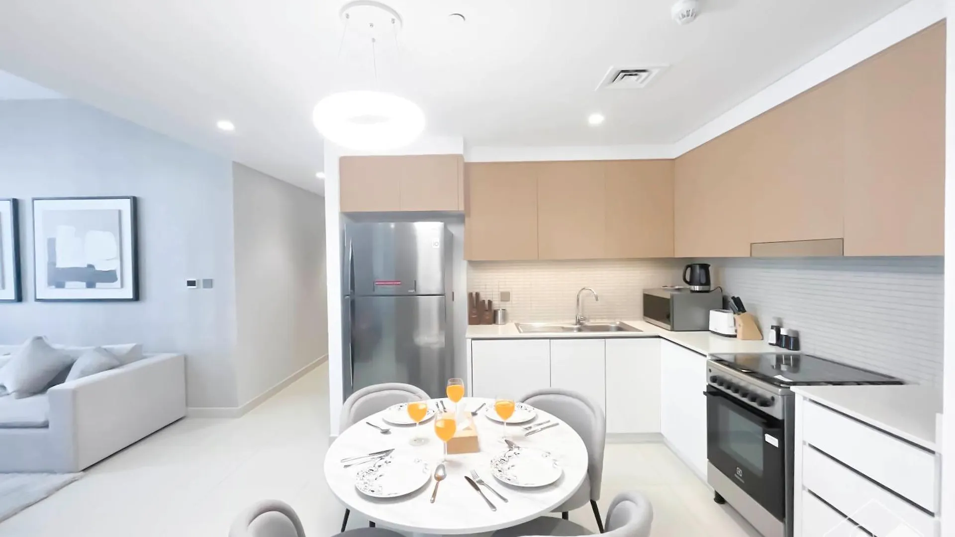 Luxurious Stay Dubai Creek Balcony & View 0*,  United Arab Emirates