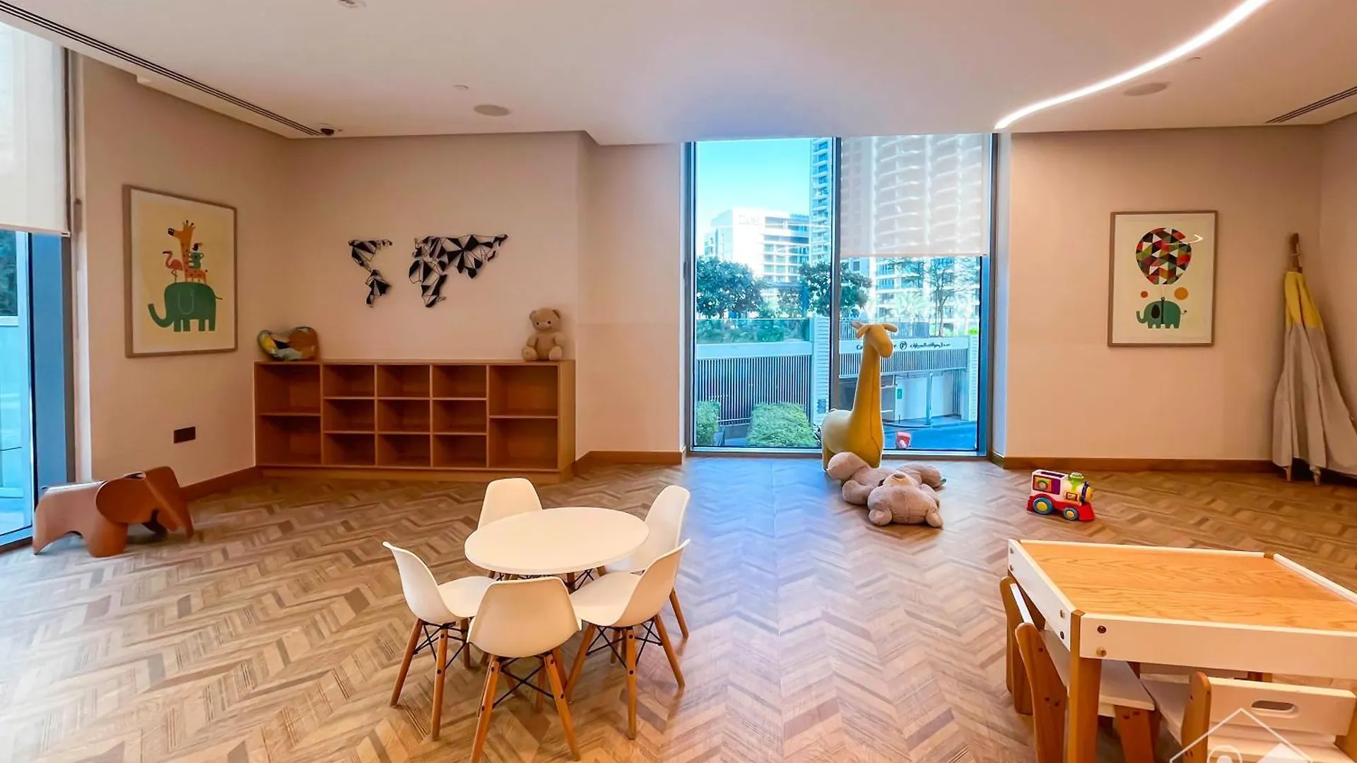 Luxurious Stay Dubai Creek Balcony & View